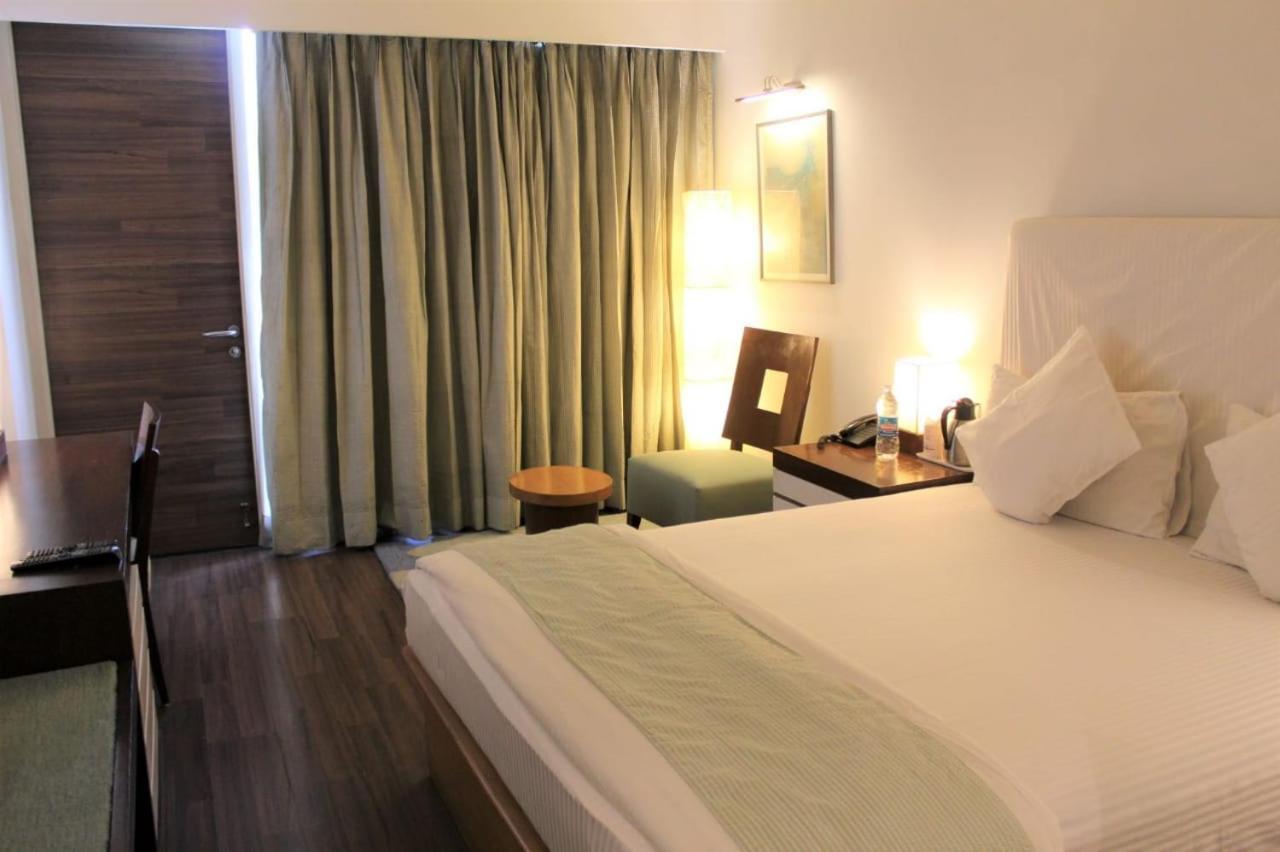 Kartikay Hotel Hisar Екстер'єр фото