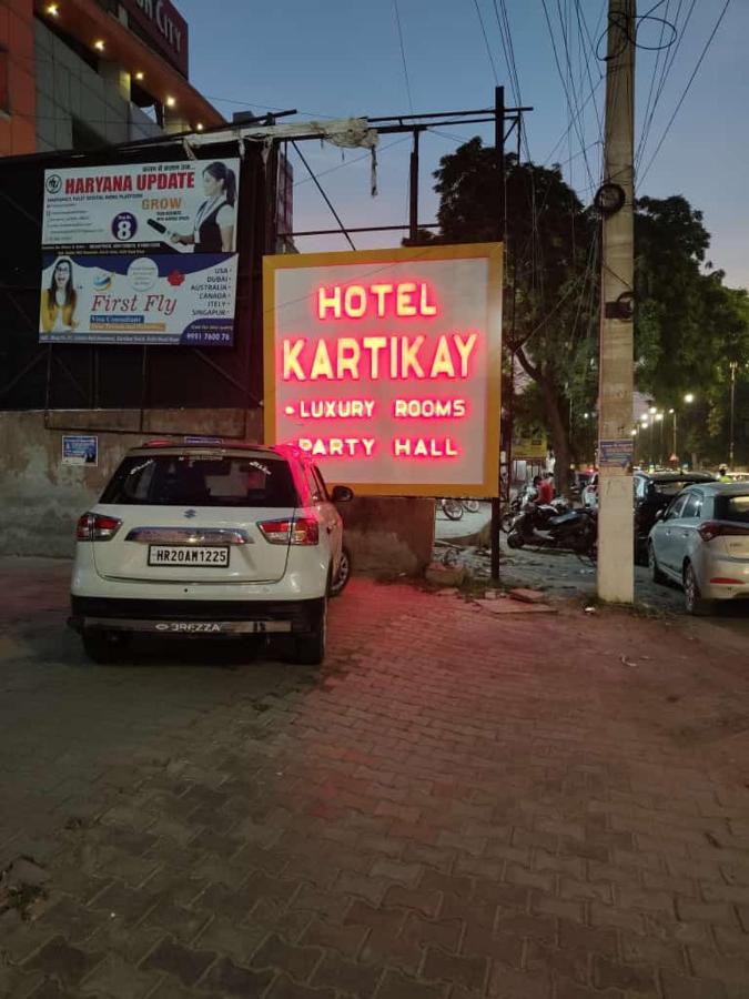 Kartikay Hotel Hisar Екстер'єр фото