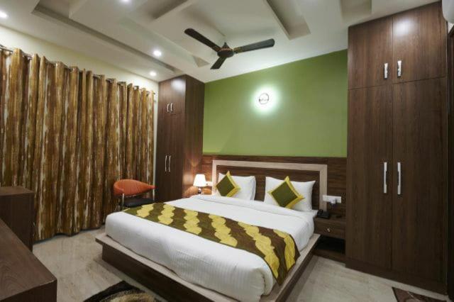 Kartikay Hotel Hisar Екстер'єр фото