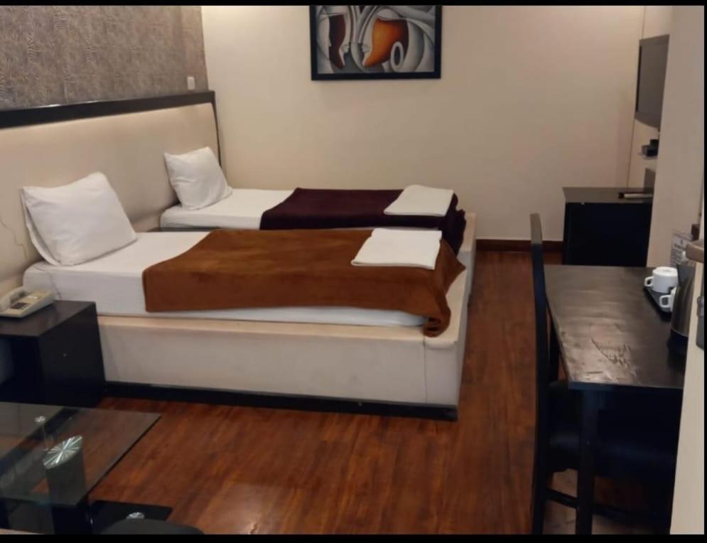 Kartikay Hotel Hisar Номер фото